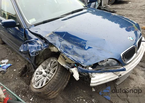 2005 BMW 330 z USA, uszkodzony, nr VIN WBAEW534X5PN37390